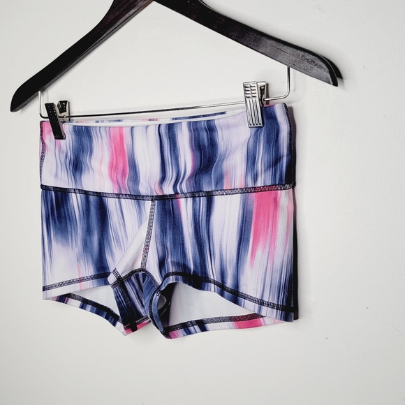Lululemon Boogie Short - Mirage Deep Indigo